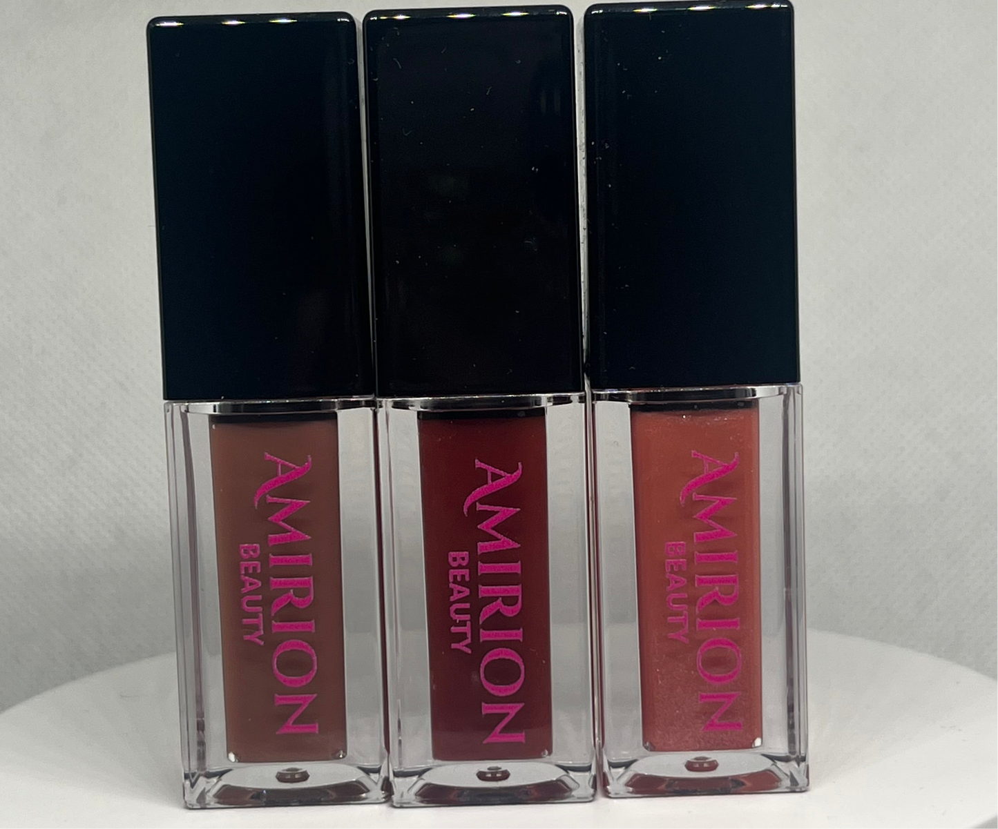 Hydrating lip oil collection